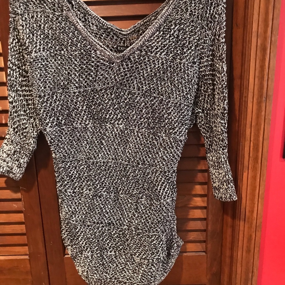 EXPRESS KNIT TOP XS NWOT - Picture 6 of 7